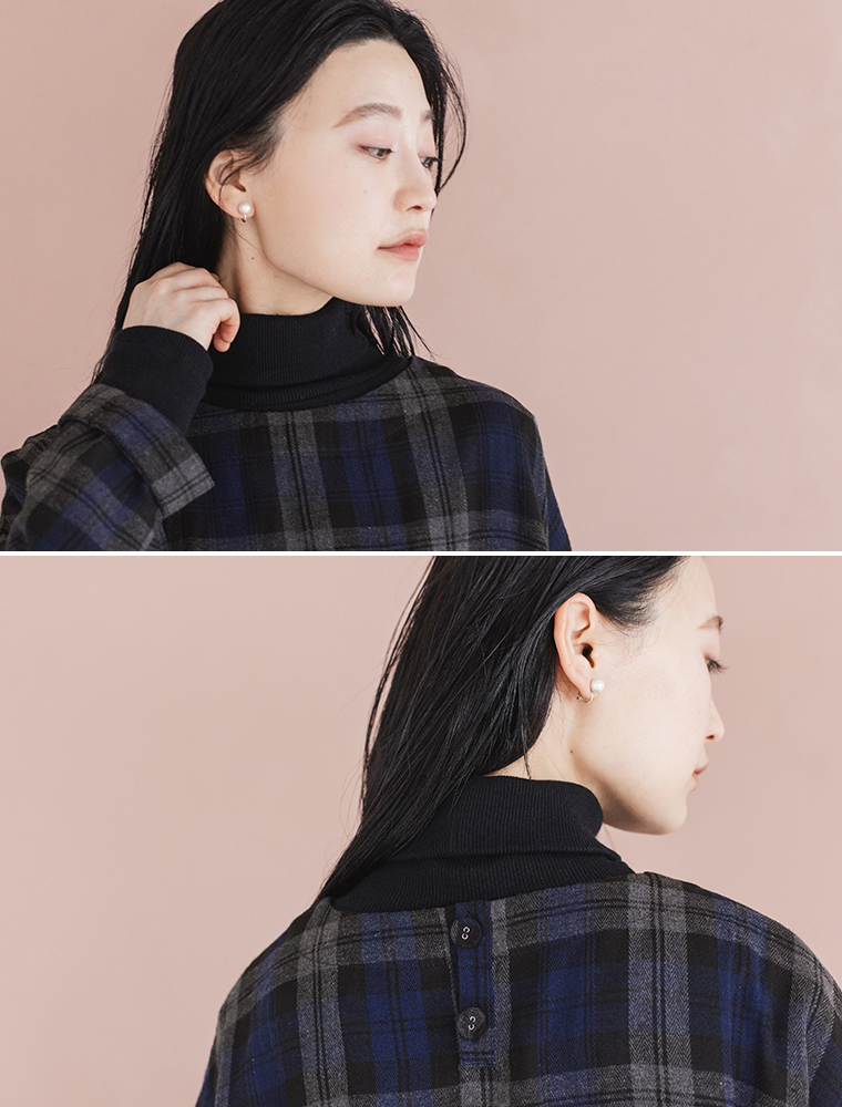 D*g*y福袋チェック柄プルオーバーの袖、ボタン、ギャザー