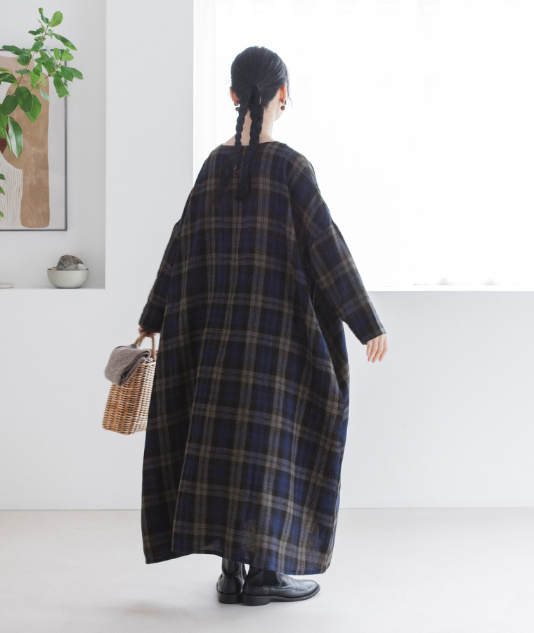 D*g*y福袋チェック柄プルオーバーのシルエット