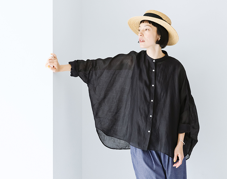 ichi リネンポプリンワイドシャツ　ブラック　上半身寄り