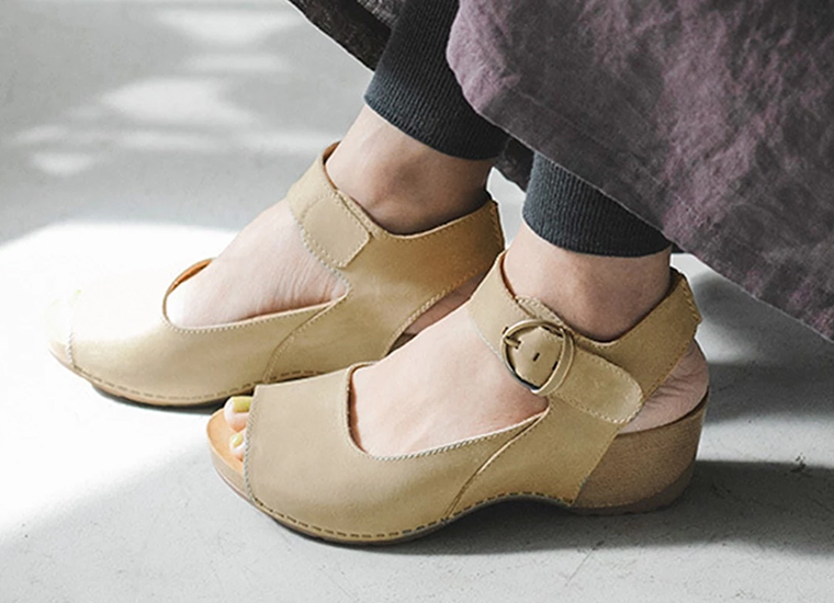 dansko TIANA　ベルトサンダル