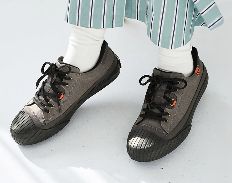 UNIVERSAL OVERALL UO15　ハンズフリースニーカー