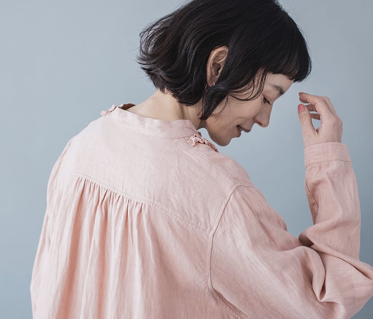 ichi フレンチリネン フリルワンピース 首元寄り