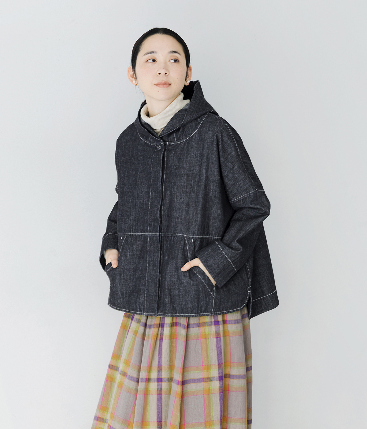 TUTIE. 別注 デニムフーディーブルゾン コーディネート画像2