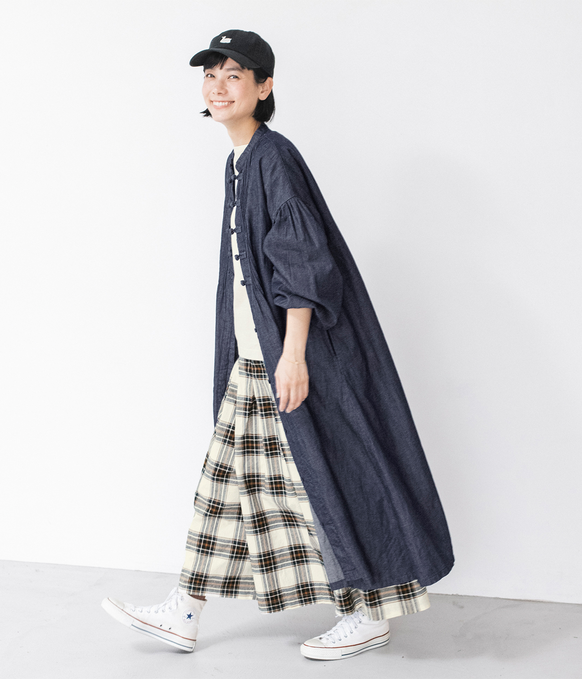 D*g*y 一部別注 コットンリネンデニム チャイナボタンワンピース コーディネート画像2