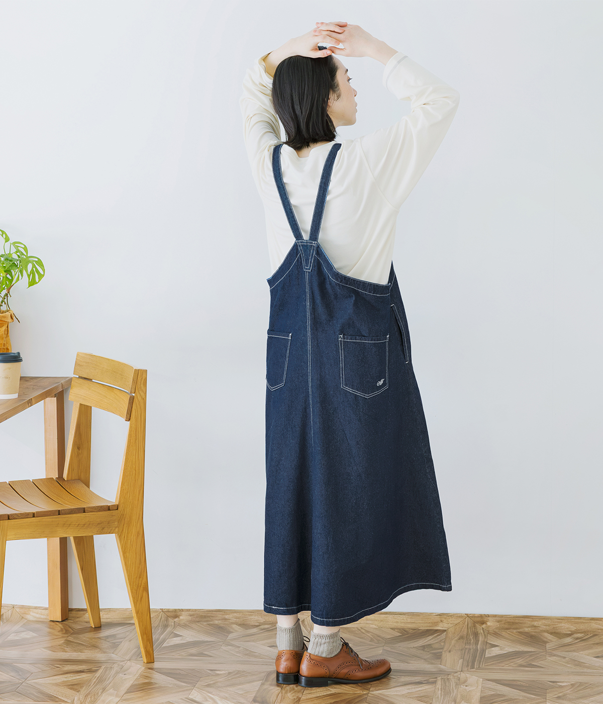 NORTHERN TRUCK ワークジャンパースカート コーディネート画像2