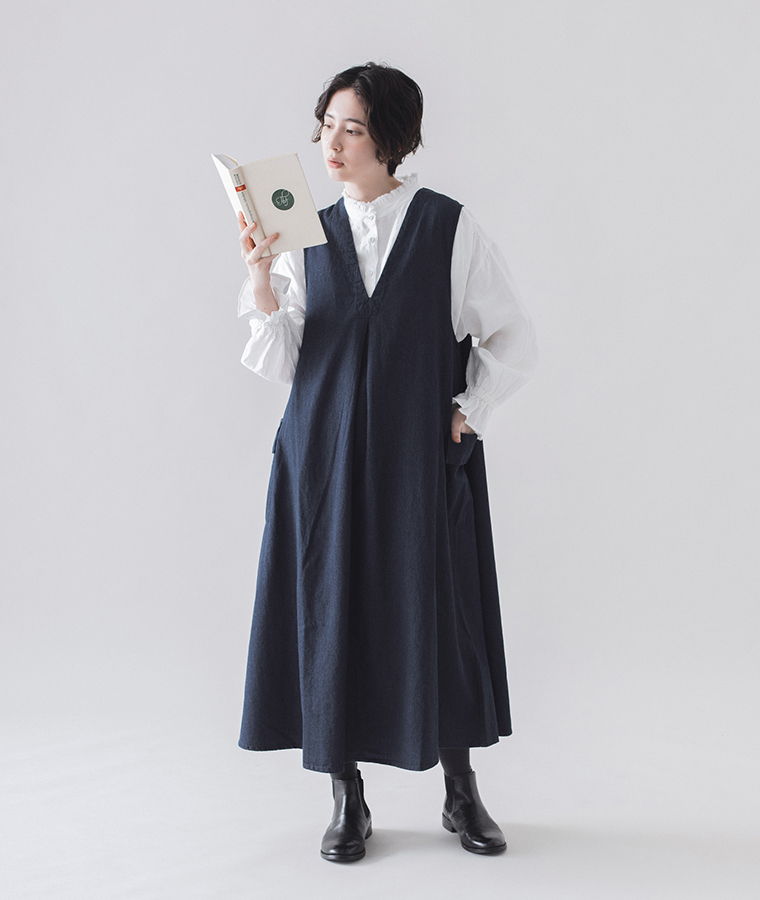 &yarn コットンリネンデニム ジャンパースカート ポケット寄り