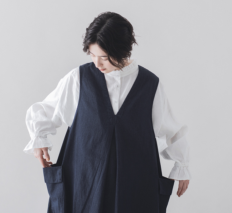&yarn コットンリネンデニム ジャンパースカート ポケット寄り