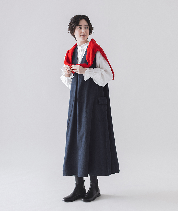 &yarn コットンリネンデニム ジャンパースカート ポケット寄り