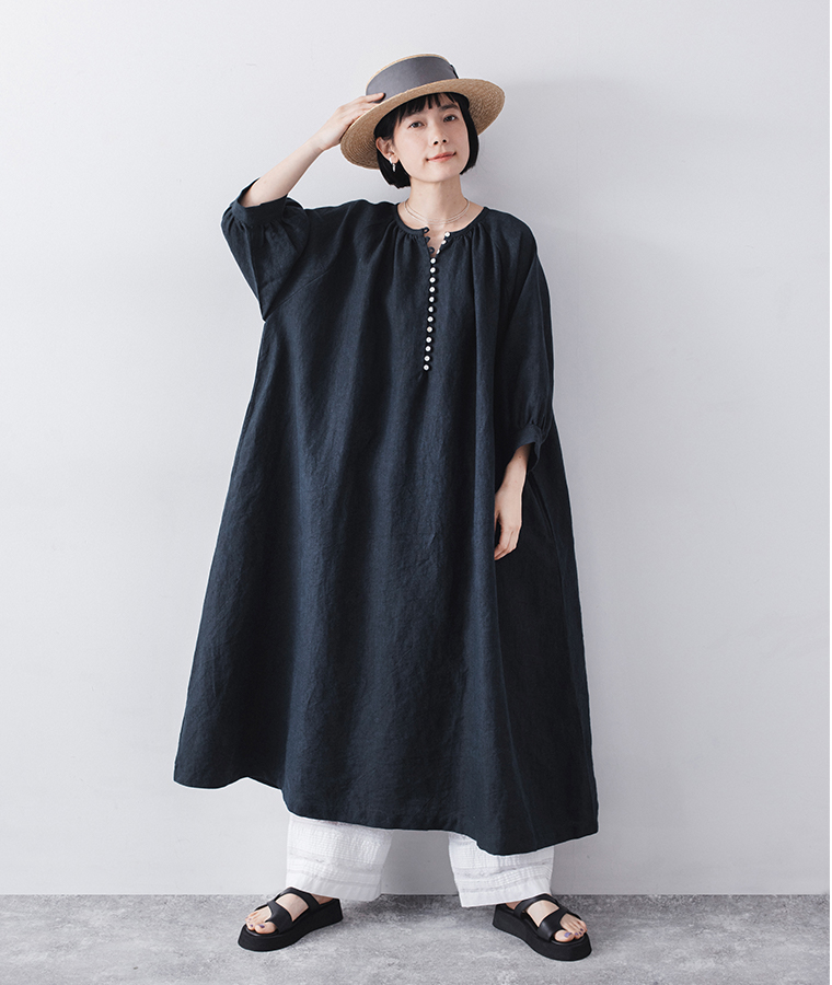 08Mab　9番手リネン多釦ワンピース