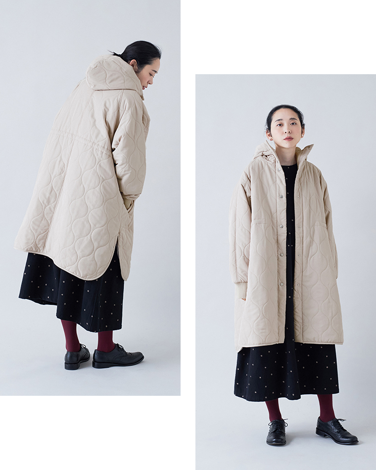 D*g*yのひょうたんキルトフーディーコートを着用した正面コーディネート