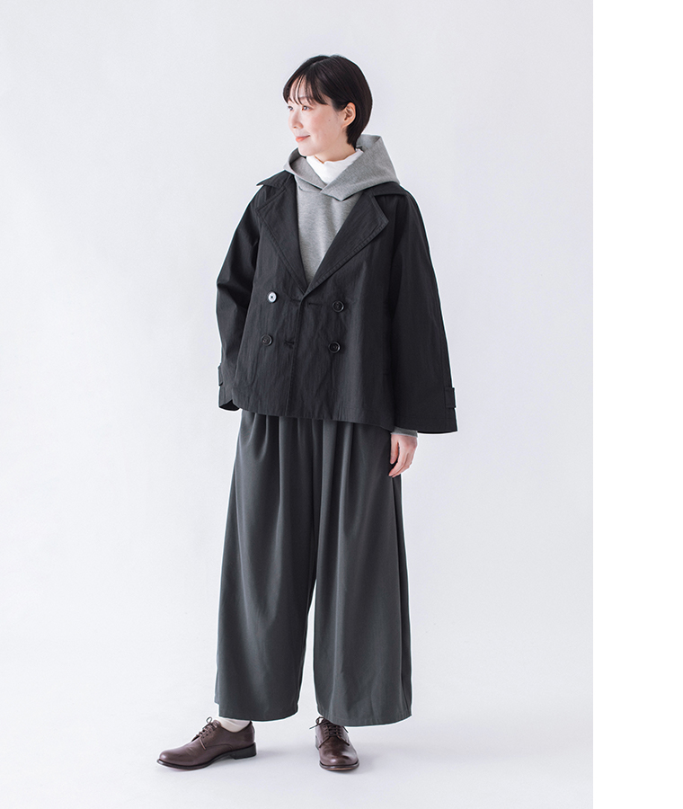 コットンナイロン ダブルボタンジャケット ブラックの全身正面カット