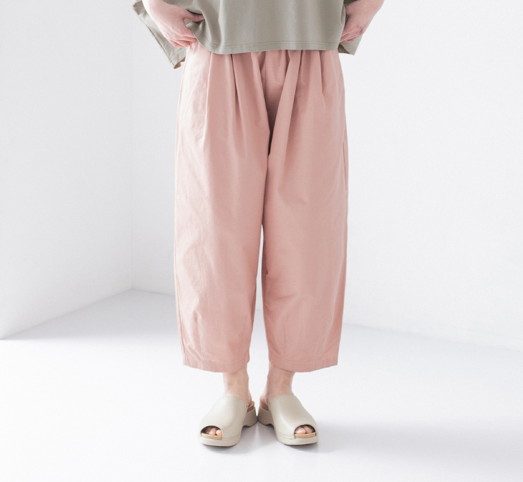 Lintu Laulu コットンチノゆったりバルーンパンツ