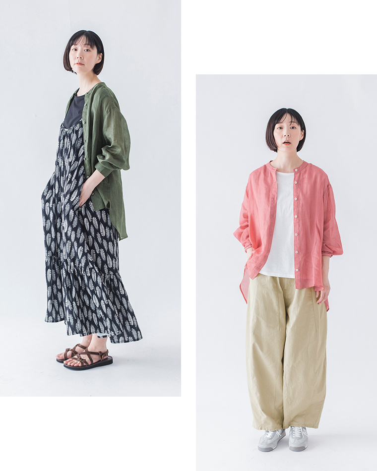 &yarnシアーリネンバンドカラーブラウスのカラーバリエーション着用イメージ（フォレストグリーン・コーラルピンク）
