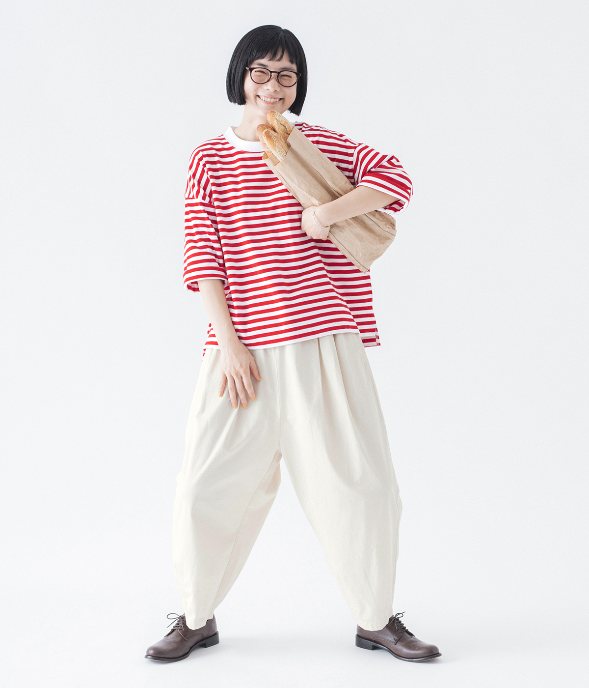 &yarn 1枚で着映えるワイドプルオーバー(レッド)の全身コーディネート