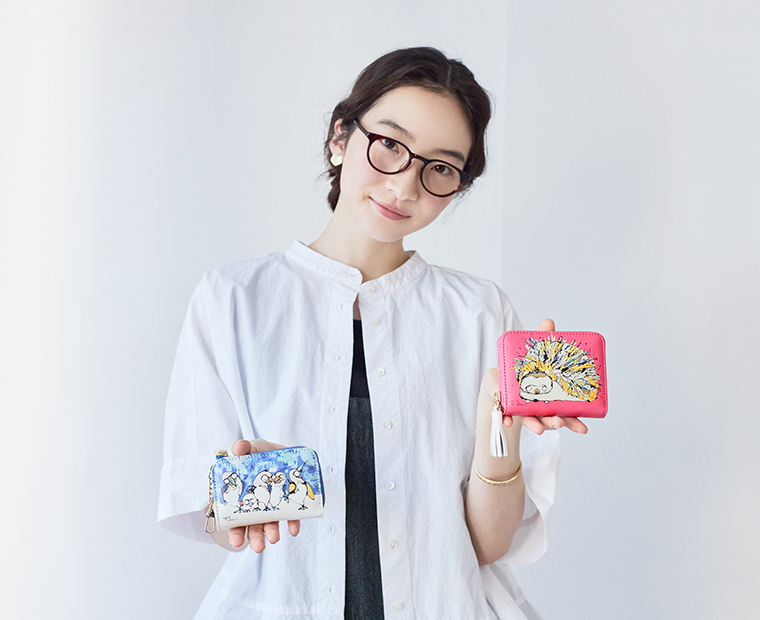 perche 髙嶋シオン コラボ お財布＆キーケース 手に持った雰囲気