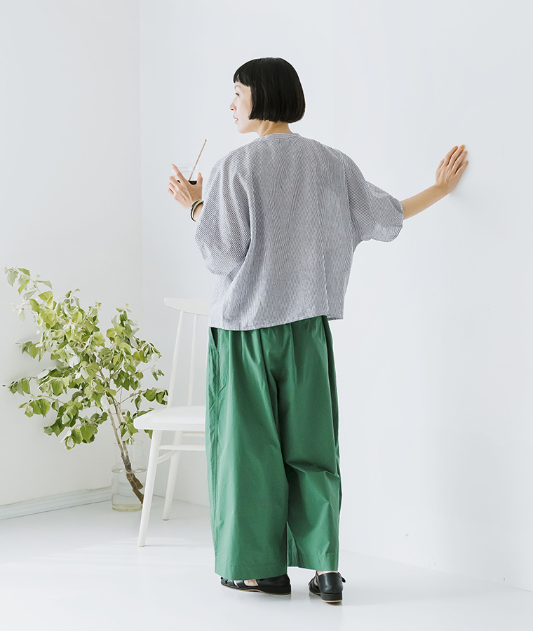 Bliss bunch コットンリネンパフスリーブドルマンシャツ ブラックストライプ バックデザイン