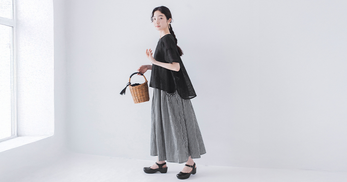 Lintu Laulu 】刺繍プルオーバーとノースリーブワンピース2点セット