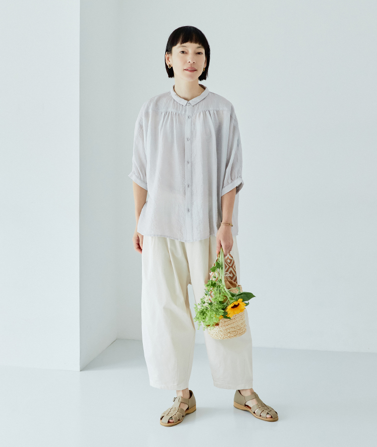 【 &yarn 】ドルマンギャザーブラウス ライトグレー