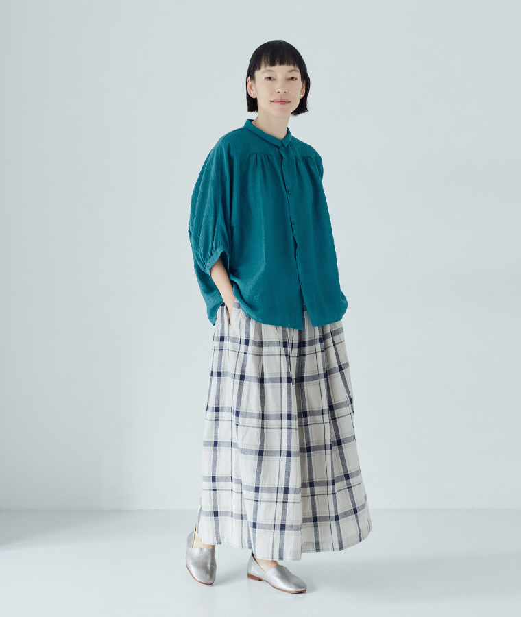 【 &yarn 】ドルマンギャザーブラウス ターコイズ