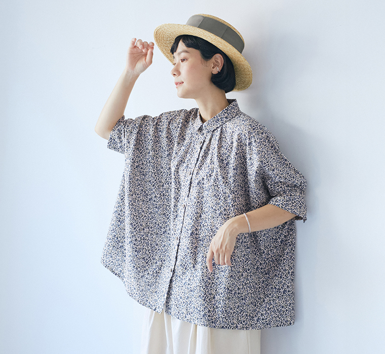 &yarn コットン花柄ブラウス キナリ 上半身寄り前