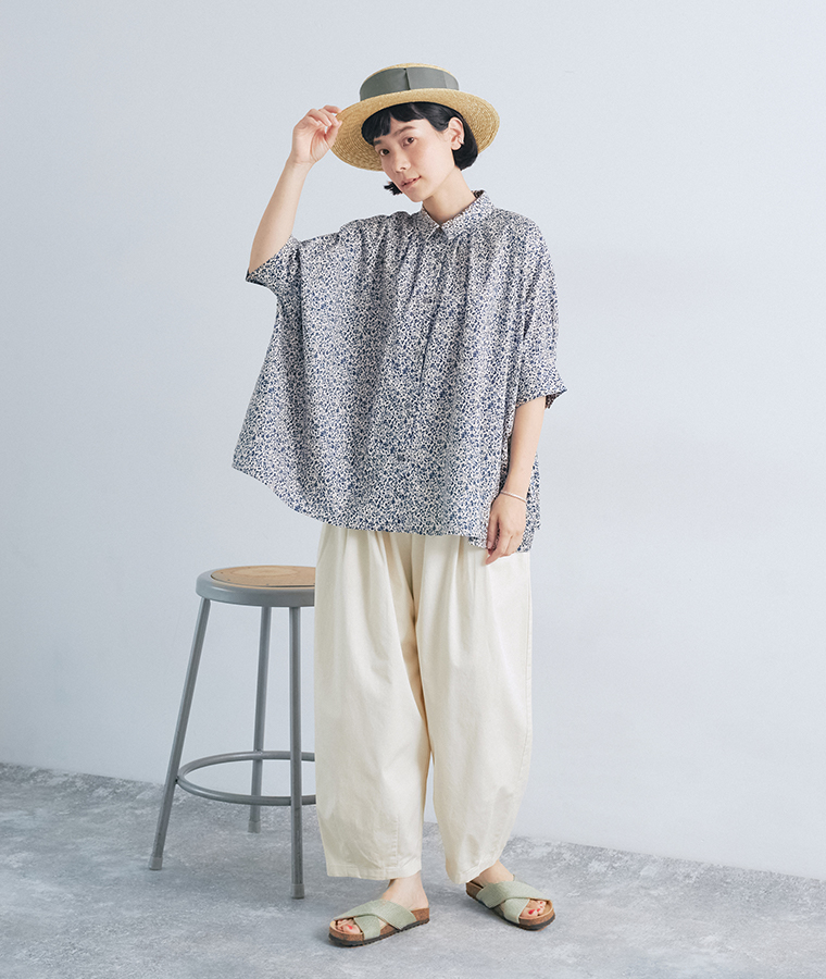 &yarn コットン花柄ブラウス キナリ 全身前