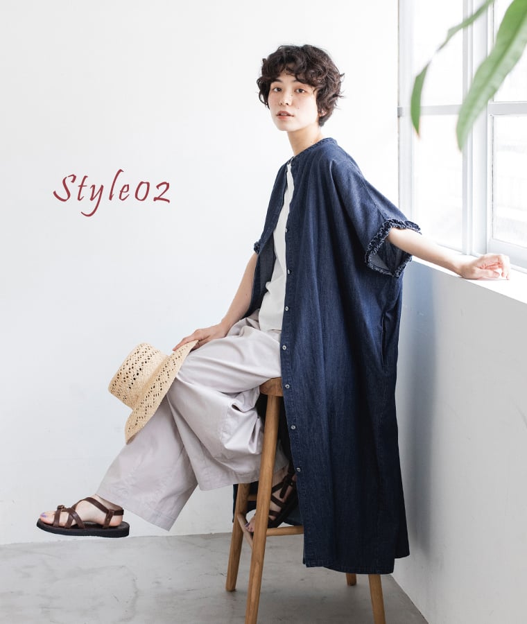 &yarn 袖口フリルデニムワンピース羽織り使いのコーディネート