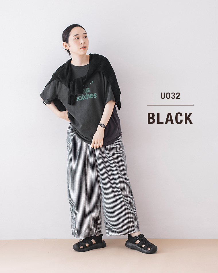 UNIVERSAL OVERALL UO32ブラックのコーディネート