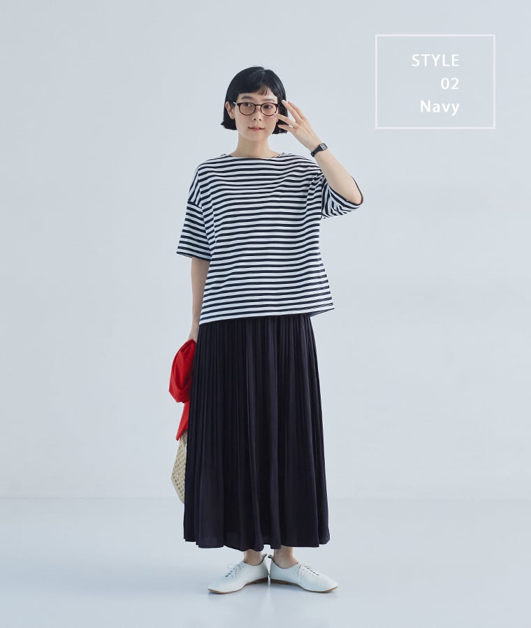 sosotto  アンティークサテンプリーツスカート　ネイビーの着こなし
