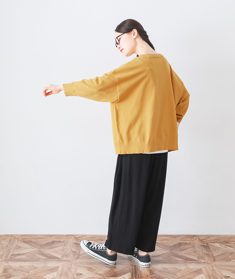 【 COLORK 】コットン100％ニット袖ふわっとカーディガン 全身コーディネートバックスタイル