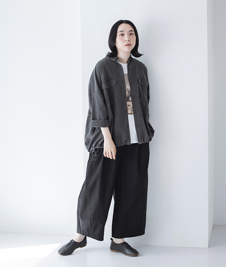 【別注｜ LUPILIEN by natulan 】シアサッカーピグメント裾ドロストシャツアウター チャコール