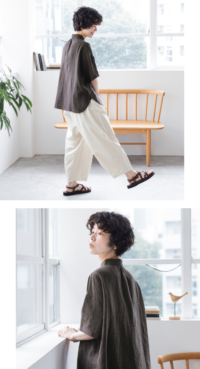 【 &yarn 】リネンレーヨンストライプブラウス ブラウン 全身コーディネートバックスタイル