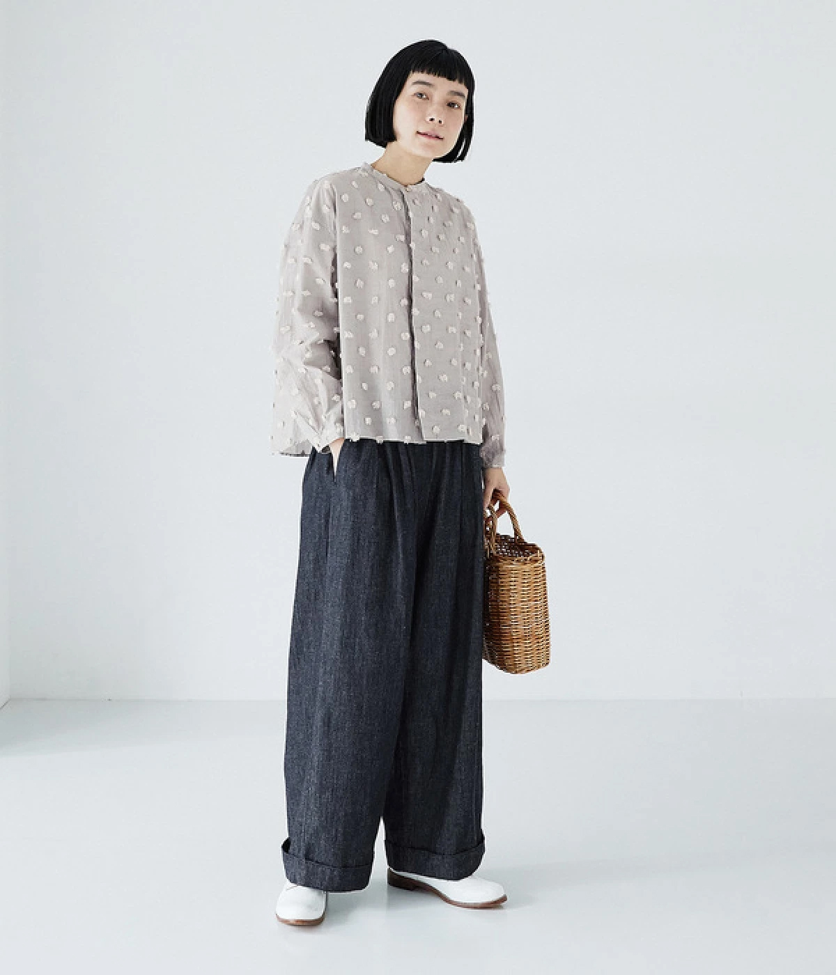 &yarn コットンリネンデニム タックワイドパンツ