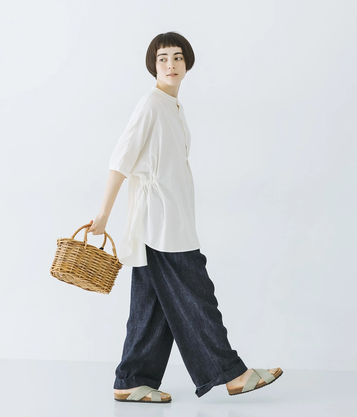 &yarn コットンリネンデニム タックワイドパンツ