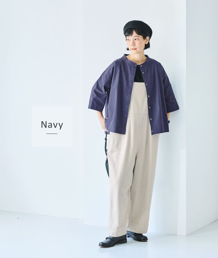 &yarn コットンスタンドカラー半端袖シャツ　ネイビーの着こなし
