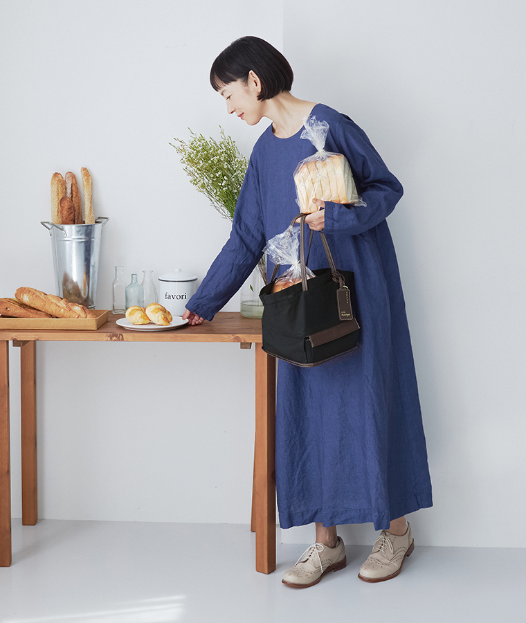itch-niche ベーカリーバッグ 食パン コーディネート