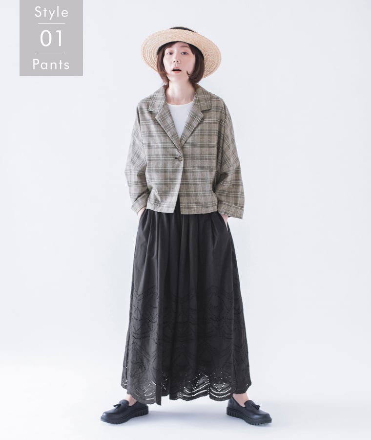 &yarn  カットワークレースワイドパンツの着こなし　ジャケットスタイル