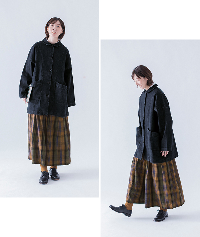 &yarn 丸襟カバーオール デニムのワイドパンツスタイリング 全身前横