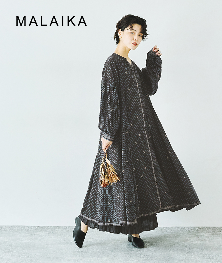 MALAIKA ドット×ゴールドプリントワンピースのご紹介