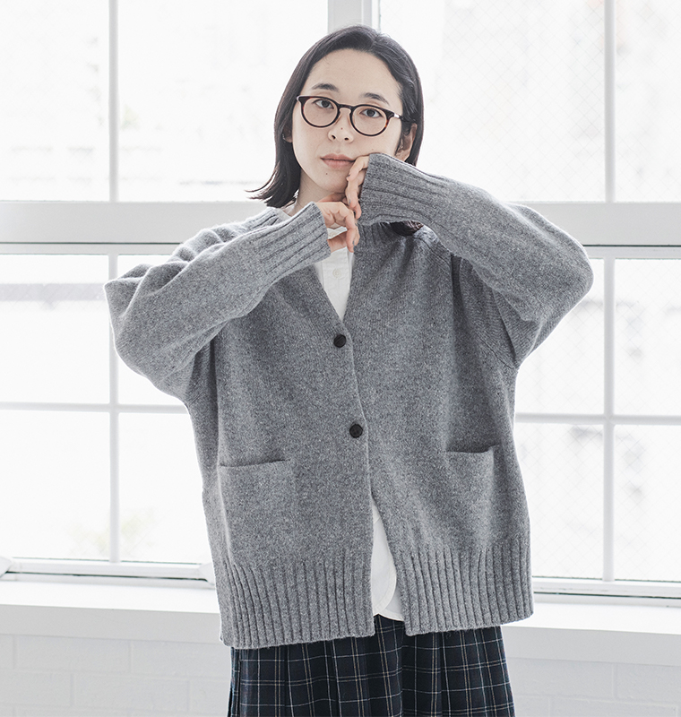 Bliss bunch ラムナイロン 2釦サイドスリットラグランカーディガン