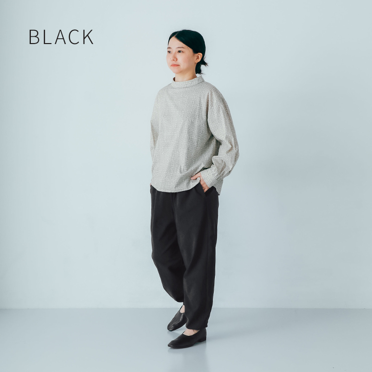 caloom  ストレッチジョガーパンツ　ブラック　ブラウスコーデ