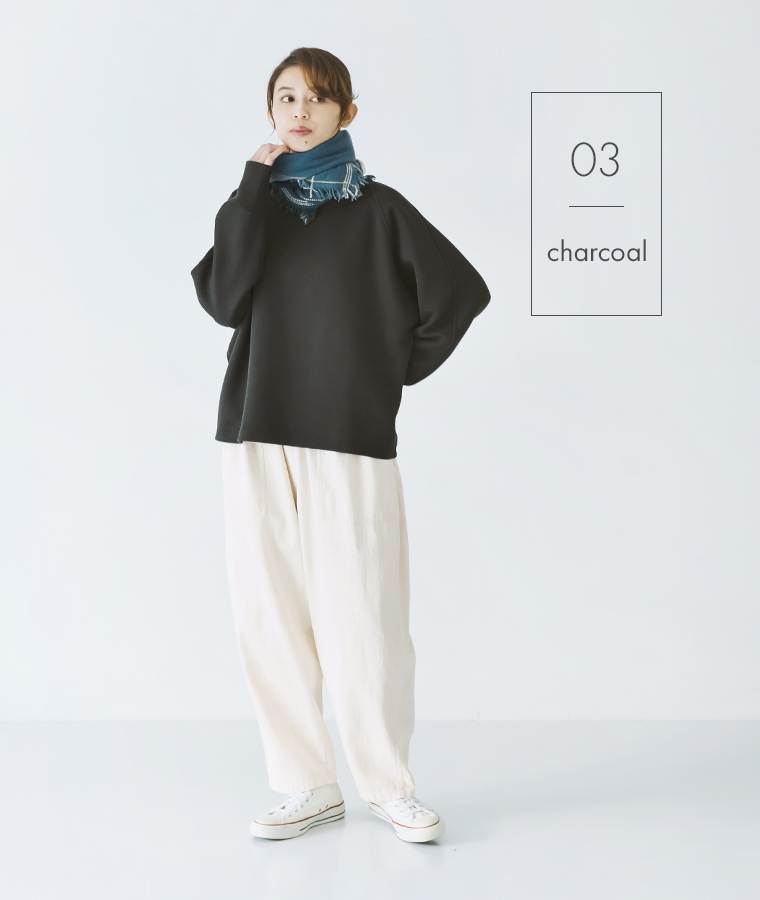 &yarn ダンボール後ろタックプルオーバー(チャコール・カジュアルアレンジ)のコーディネート
