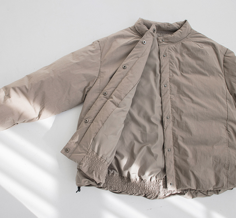 &yarnふんわり軽量 ちび襟ダウンジャケットの裏地