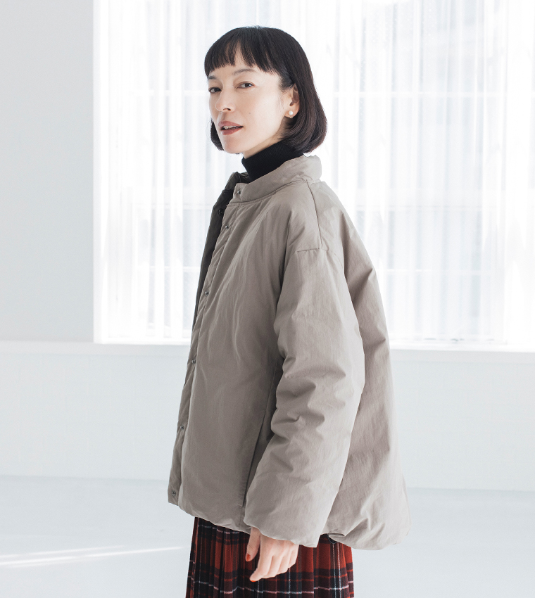 &yarnふんわり軽量 ちび襟ダウンジャケット モカの袖口