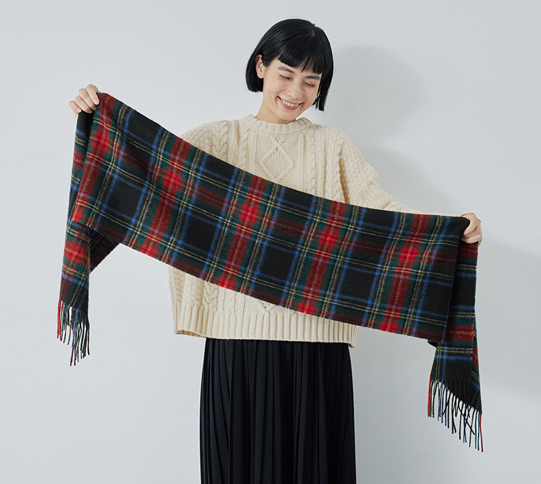 CNK 洗えるウールタータンチェックマフラー ブラック サイズ見せ