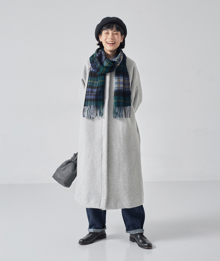 CNK 洗えるウールタータンチェックマフラー ネイビー コーディネート