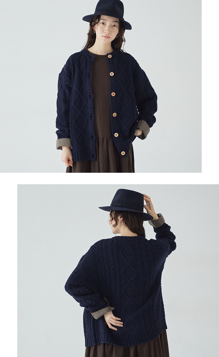 【 ichi 】シェットランドウールカーディガン ネイビー 上半身寄り