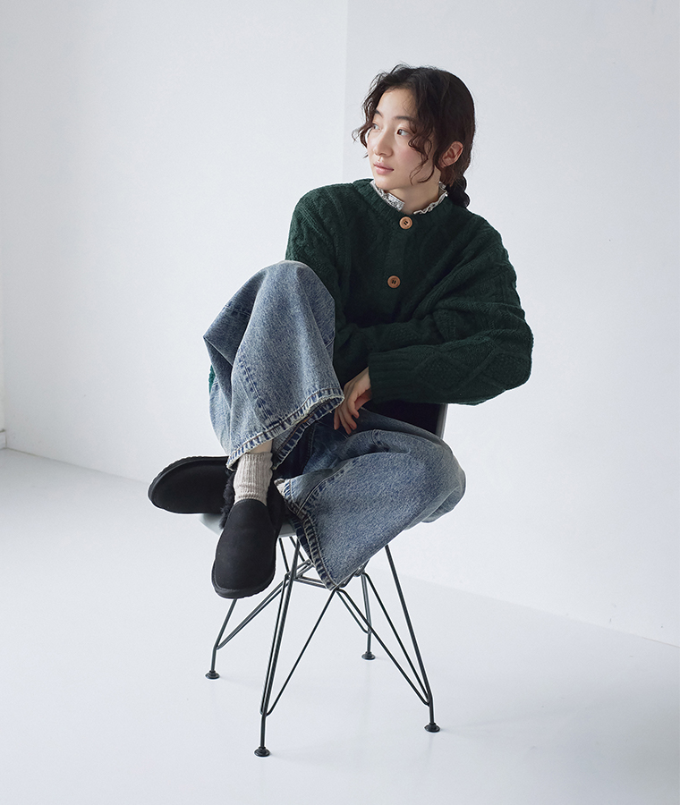 EMU Stinger Reef スリッポンシューズブラックのコーディネート