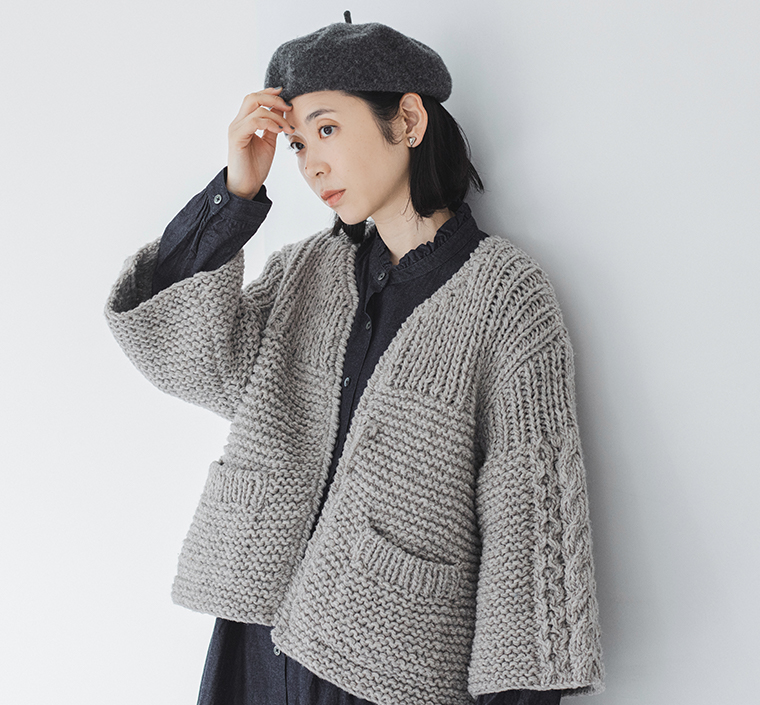 TANG ペルーハイランドウールハンドニットカーディガン グレー 上半身寄り