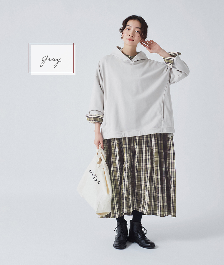 &yarn 裏毛ガーメントダイ加工ワイドフーディ(グレー)のコーディネート