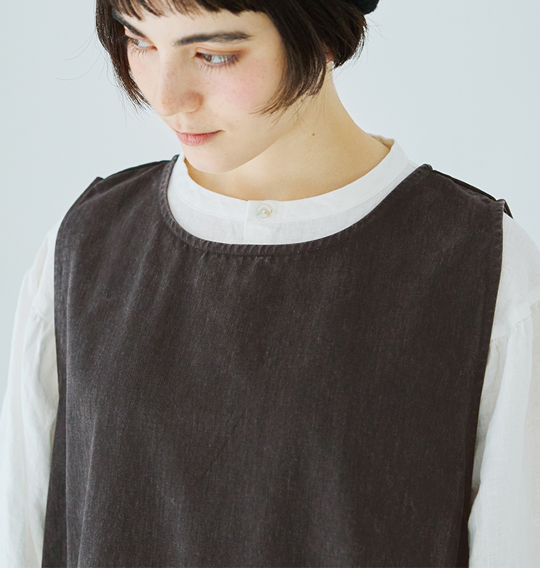 LUPILIEN by natulan アンティークツイルジャンパースカート チャコールのクルーネック